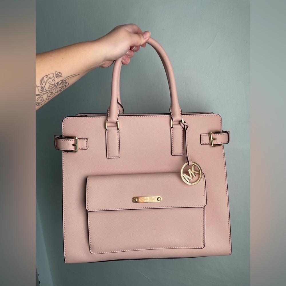 Brand new never used Michael Kors purse